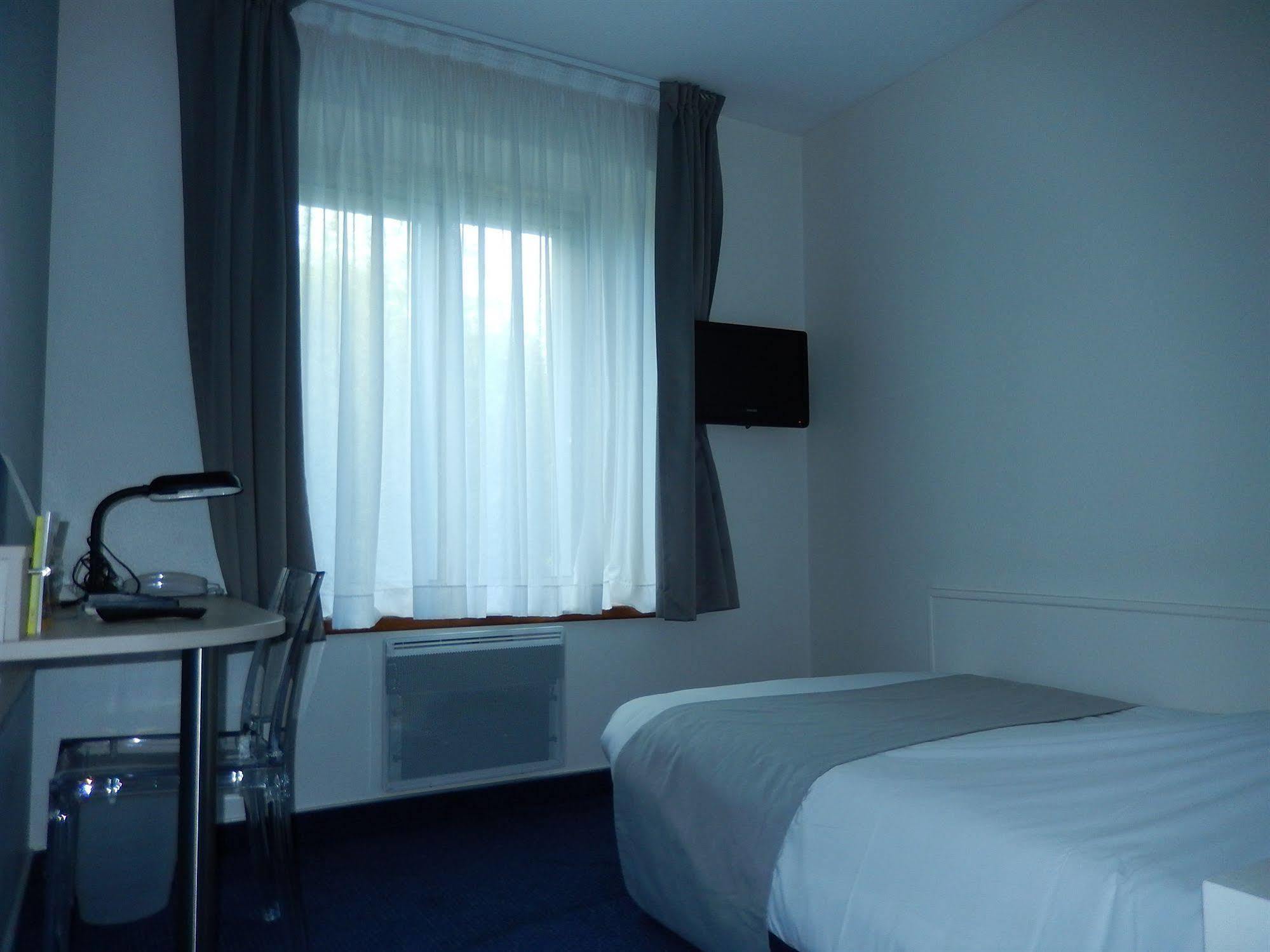 Logis Hotel Lodge La Valette Cesson-Sevigne Ngoại thất bức ảnh