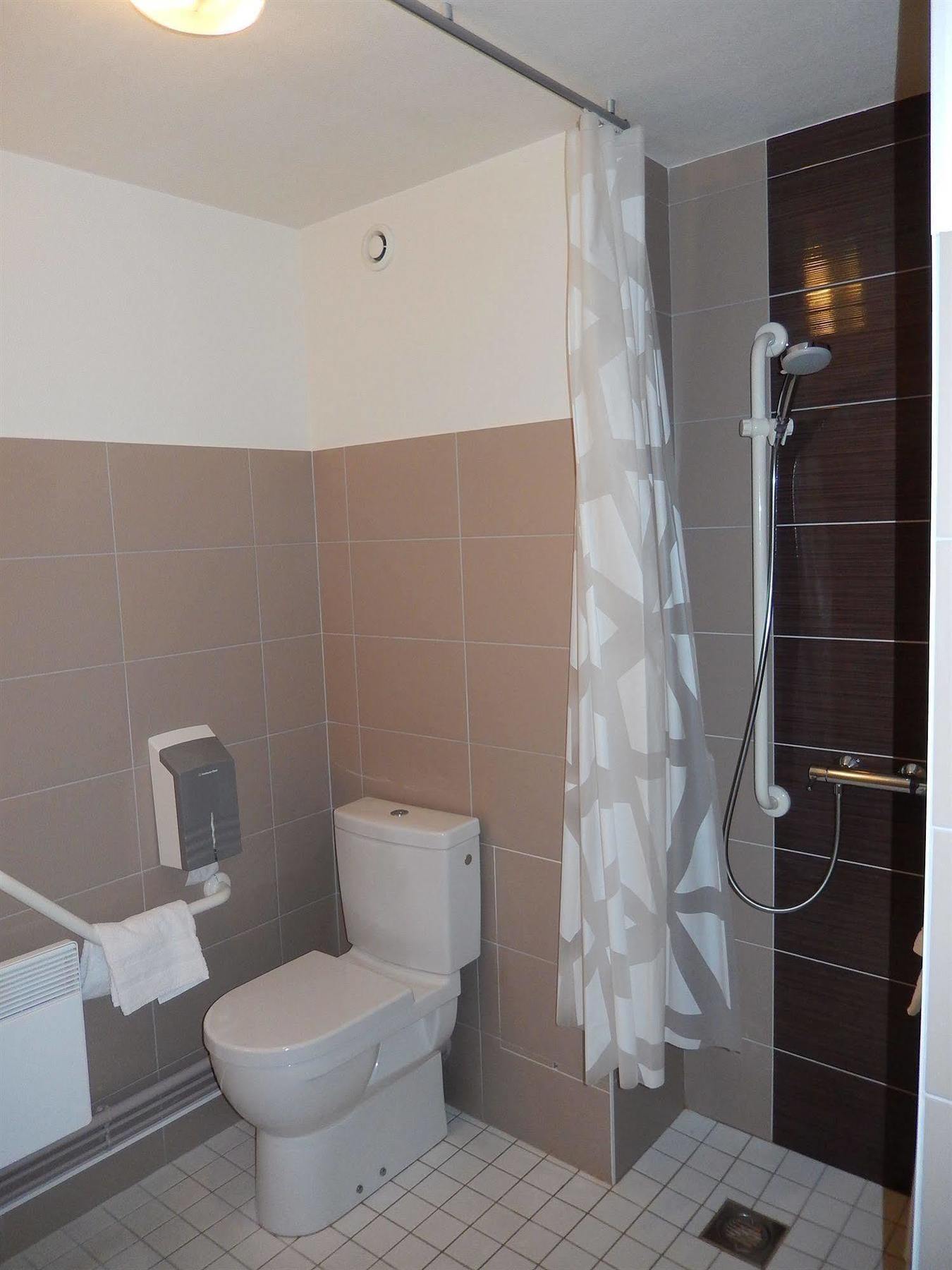 Logis Hotel Lodge La Valette Cesson-Sevigne Ngoại thất bức ảnh