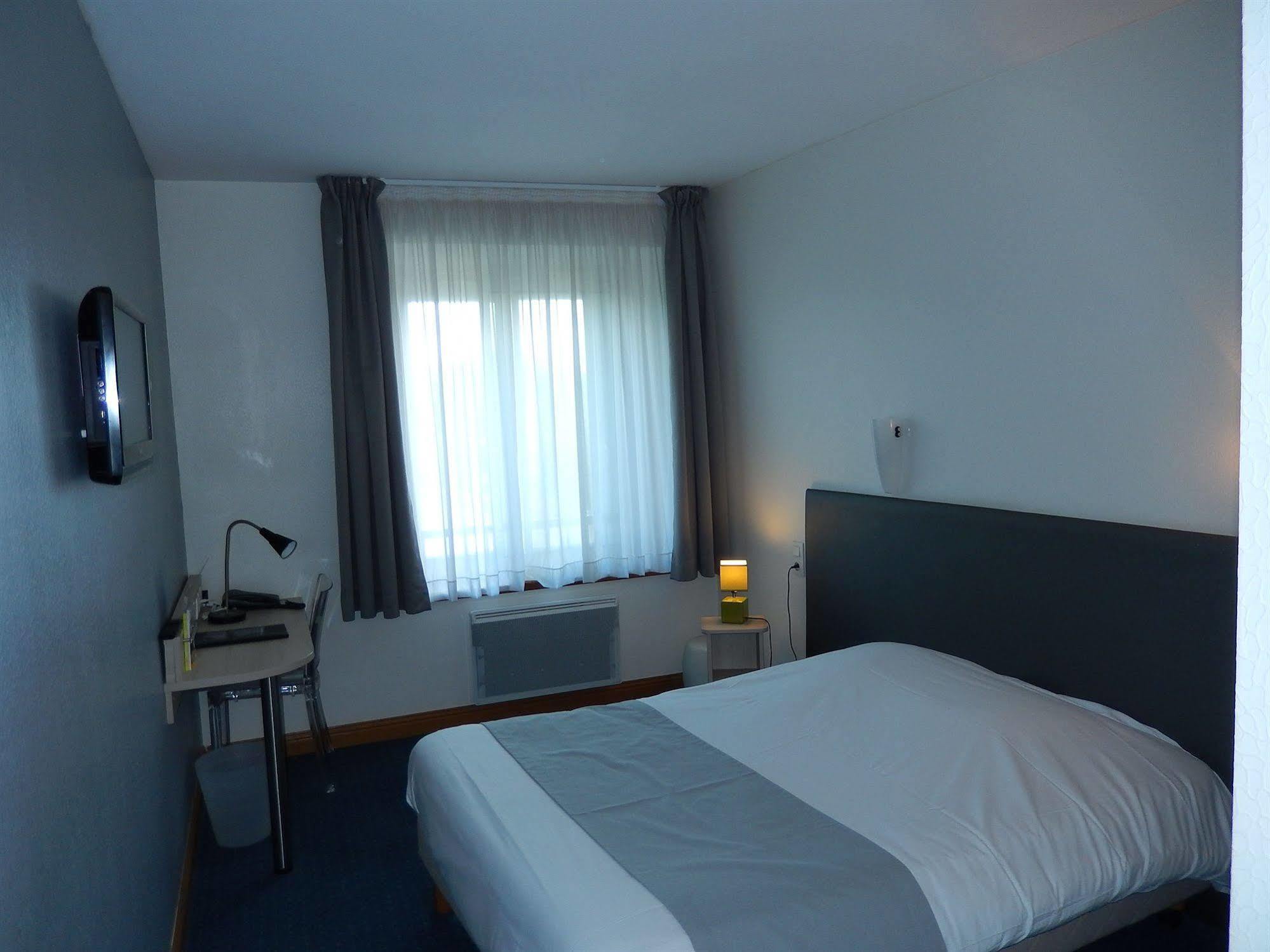 Logis Hotel Lodge La Valette Cesson-Sevigne Ngoại thất bức ảnh